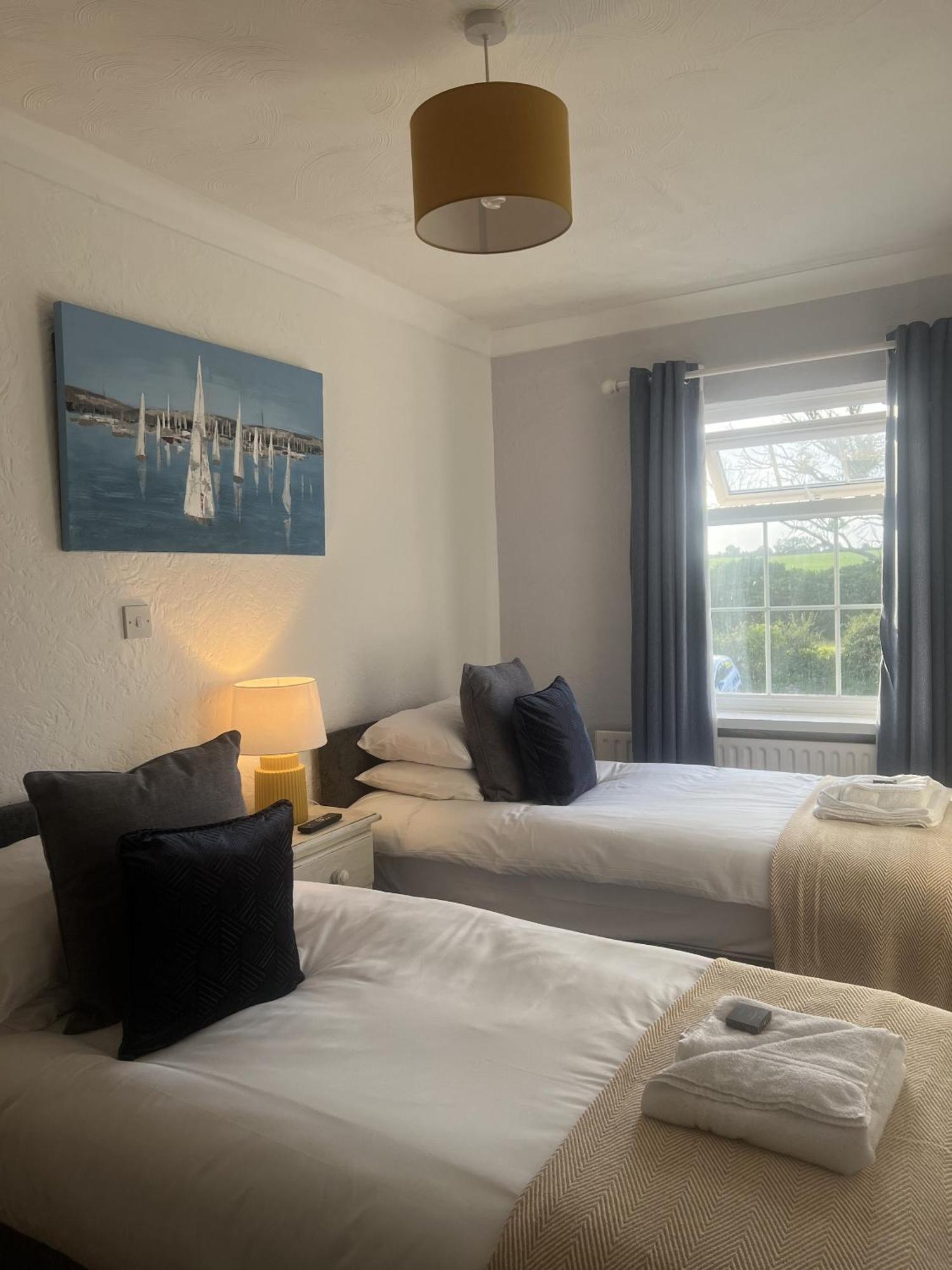 Ty Dderw Country Inn Moelfre Pokój zdjęcie