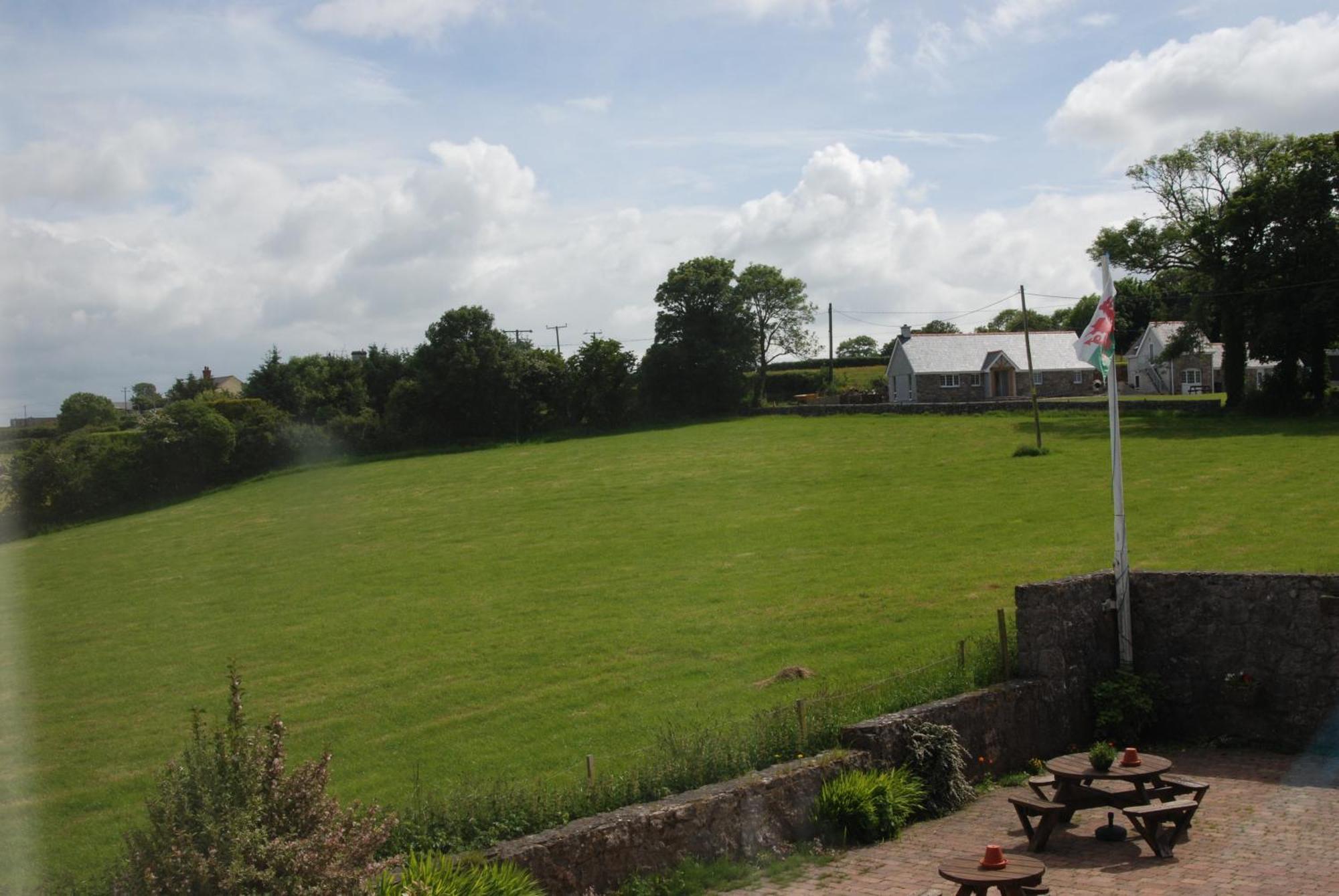 Ty Dderw Country Inn Moelfre Zewnętrze zdjęcie